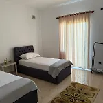 Vila Quiet Room, Close To Airport *